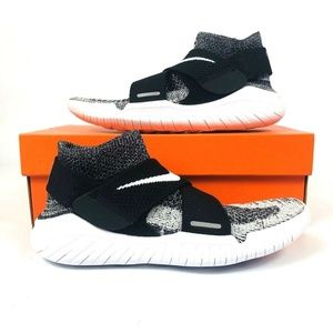 Nike Womens Free RN Motion Fk 2018 Flyknit
